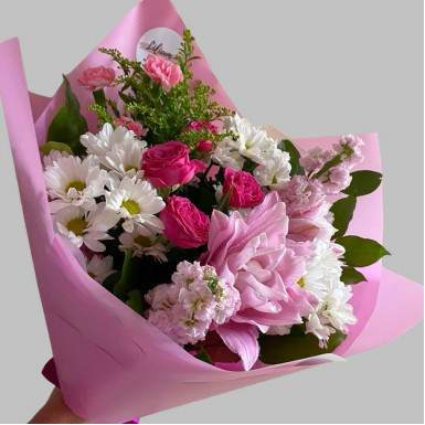 Букет "Мария" с лилией Букет "Мария" с лилией