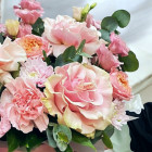 Цветы в коробке "Розовый бархат"