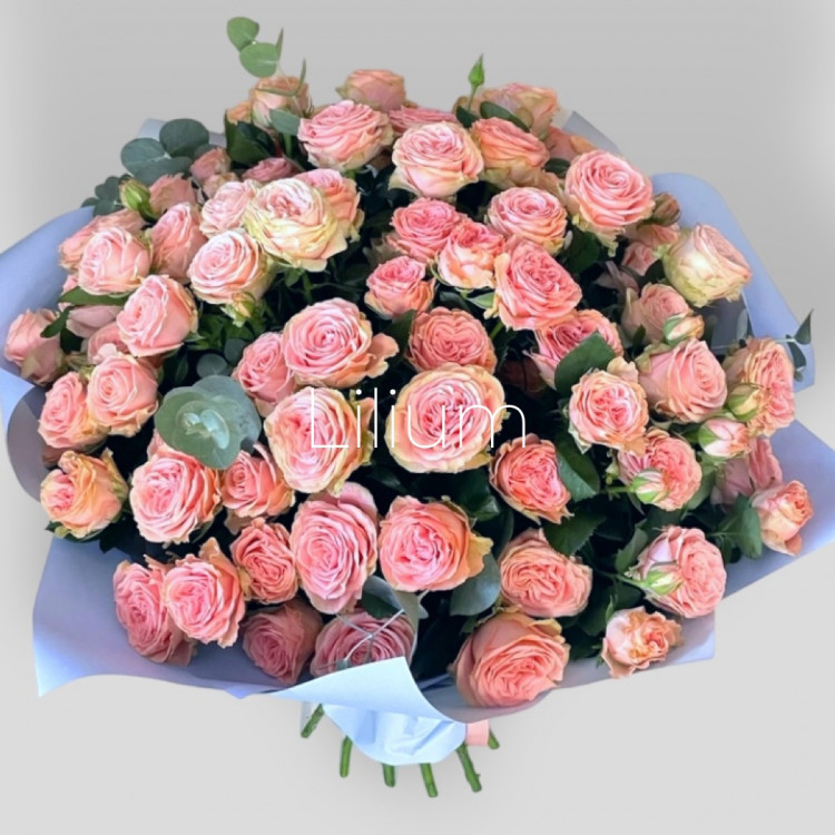 Букет из 15 кустовых роз