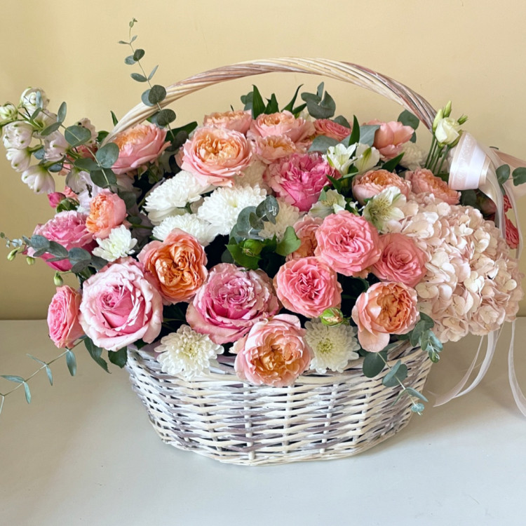 Производство роз уникальной расцветки (розы в цвет бренда) купить с доставкой в СПб