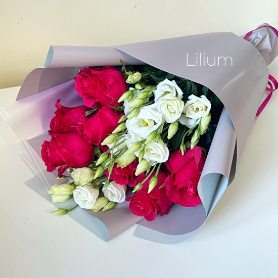 Букет  Праздничный сюрприз  из роз доставим в Щёлково | Lilium