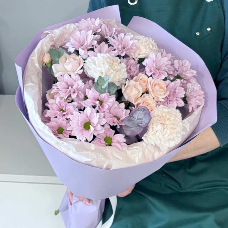 букет "Пастель Ли" с хризантемой и розой букет "Пастель Ли" с хризантемой и розой