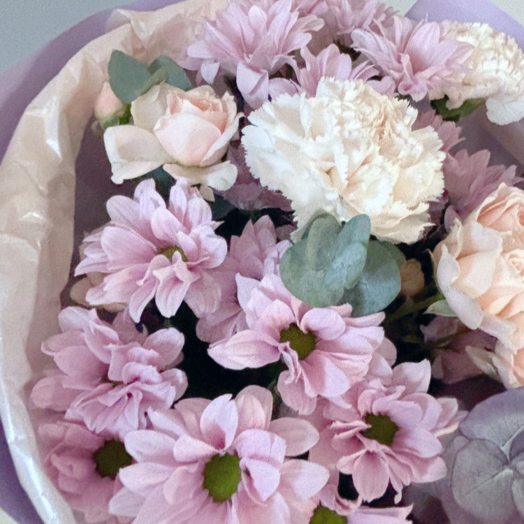 букет "Пастель Ли" с хризантемой и розой букет "Пастель Ли" с хризантемой и розой