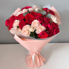 Букет из 11 кустовых роз Букет из 11 кустовых роз