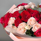 Букет из 11 кустовых роз Букет из 11 кустовых роз