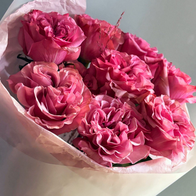 Букет из 9 пионовых роз "Кантри блю"