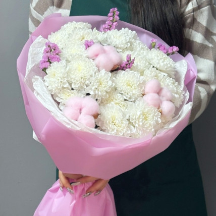 Букет "Нежная благодарность" из хризантем с хлопком 