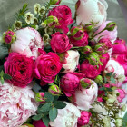 Букет из пионов и роз "Ты моя жизнь"