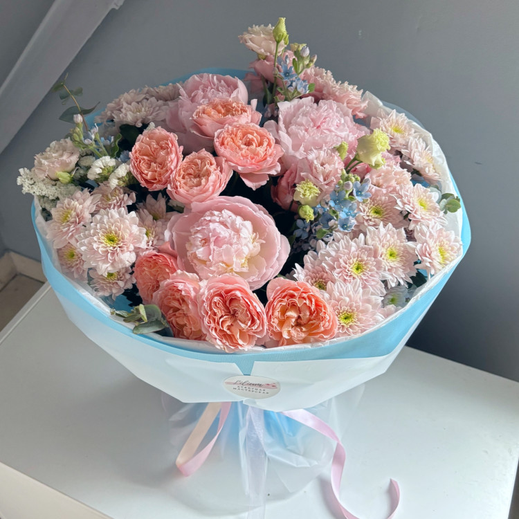 Букет с пионовой розой, пионами "Волшебный"