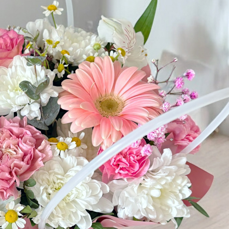 Сумочка "Розовое чудо" с герберой