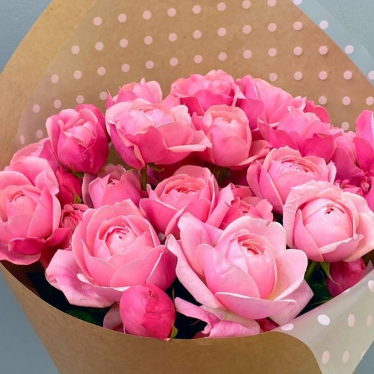 Букет из кустовой розы "Солнечный" Букет из кустовой розы "Солнечный"