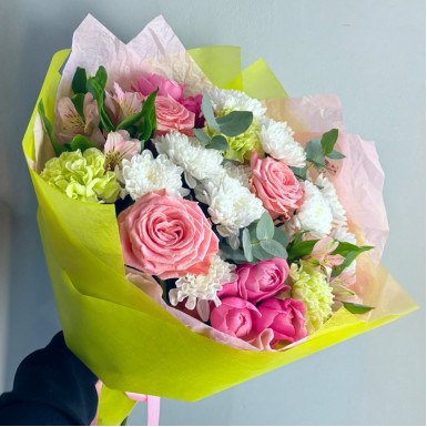 Букет "Мерлин" с розовой розой и пион розой