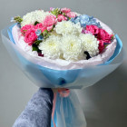 Букет "Озеро любви" с гортензией и кустовой розой