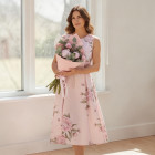 Букет из 5 пионов с эвкалиптом