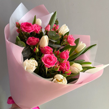 Букет "Варенье" с тюльпанами и розой Букет "Варенье" с тюльпанами и розой